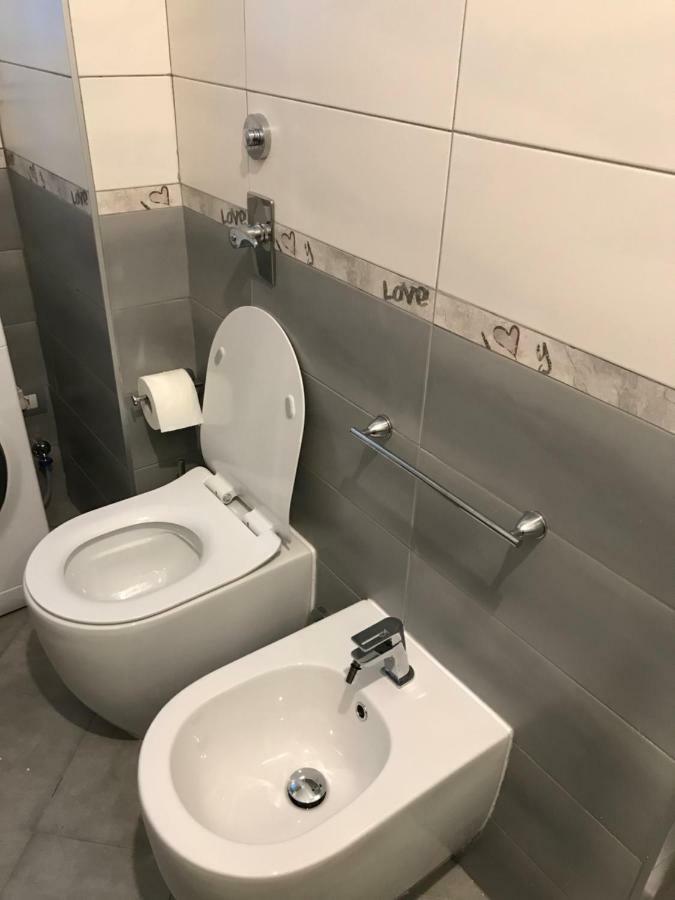 Accogliente Bilocale Apartment Milan Bagian luar foto